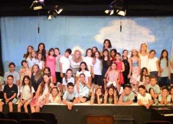 Το ‘Champs Elysées’ από τις φωνές των Γαλλόφωνων μαθητών της Δ’ Δημοτικού